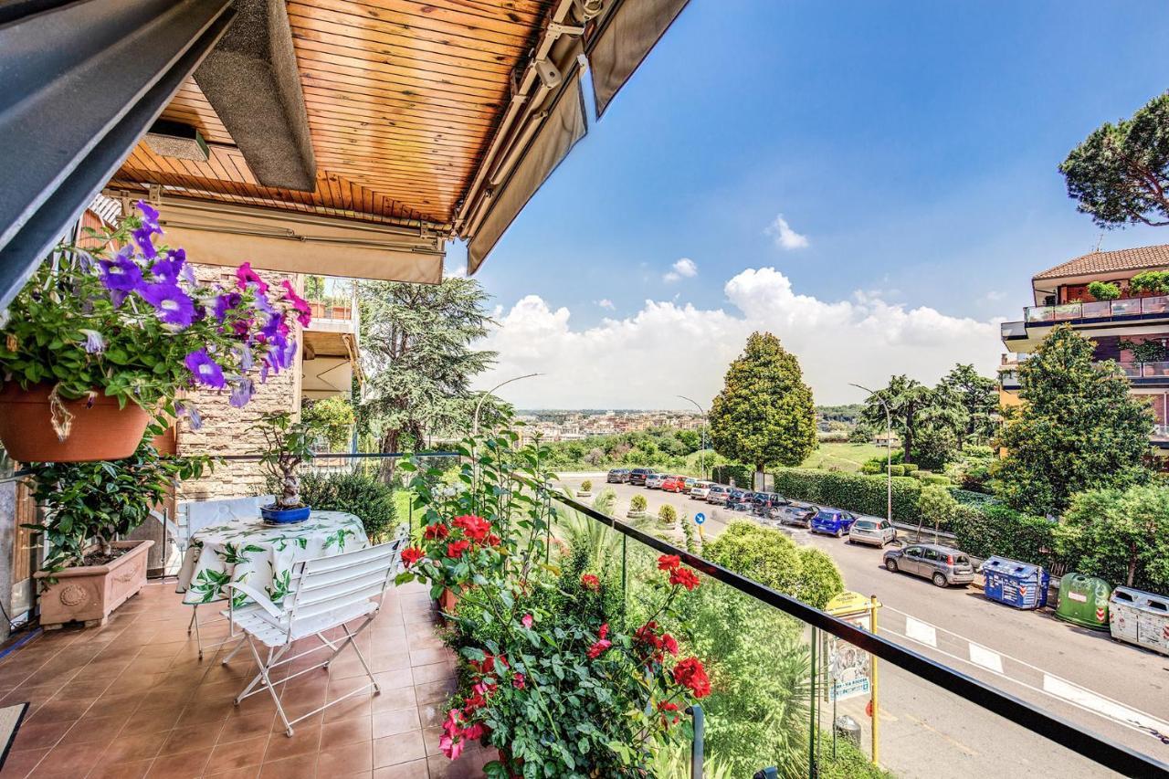 Terrazza Piccolomini: Elegant Apartment Stunning View Over Rome/St Peter'S Dome Kültér fotó