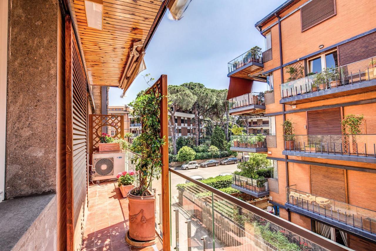 Terrazza Piccolomini: Elegant Apartment Stunning View Over Rome/St Peter'S Dome Kültér fotó