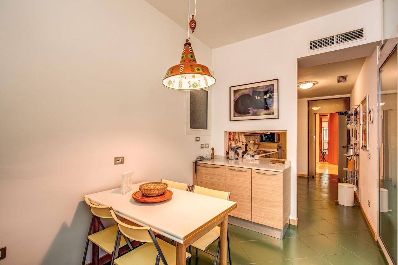 Terrazza Piccolomini: Elegant Apartment Stunning View Over Rome/St Peter'S Dome Kültér fotó