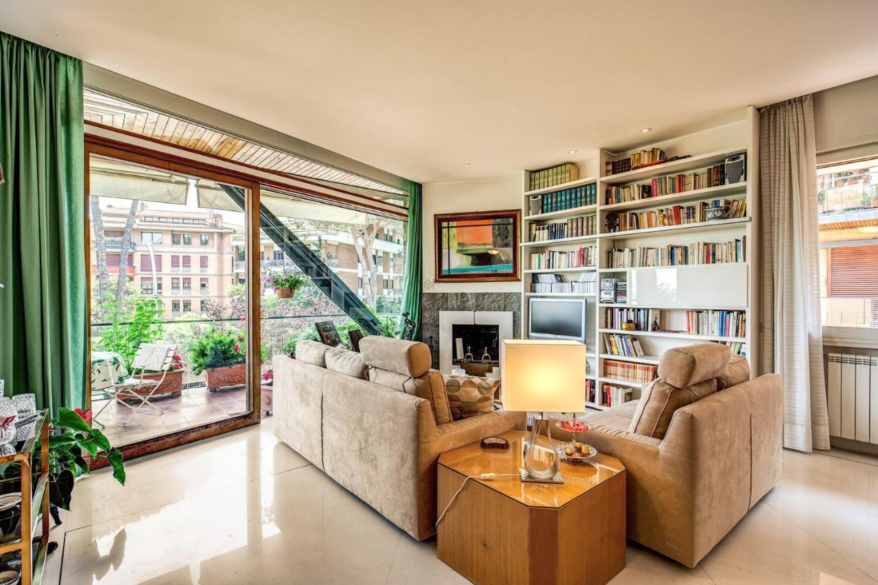 Terrazza Piccolomini: Elegant Apartment Stunning View Over Rome/St Peter'S Dome Kültér fotó