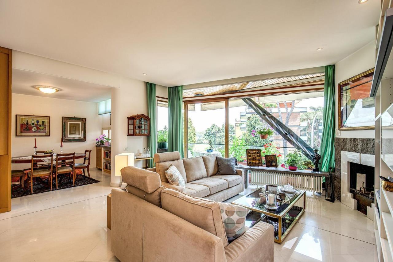 Terrazza Piccolomini: Elegant Apartment Stunning View Over Rome/St Peter'S Dome Kültér fotó