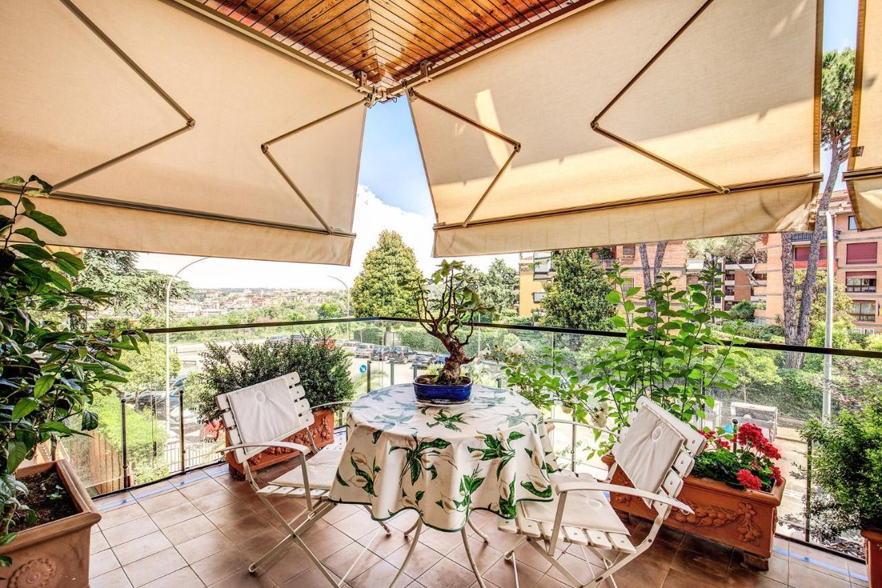 Terrazza Piccolomini: Elegant Apartment Stunning View Over Rome/St Peter'S Dome Kültér fotó